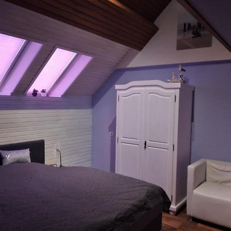 Ferienwohnung "Kunterbunt" Mit Burgblick Und Dachterrasse Monschau Eksteriør bilde