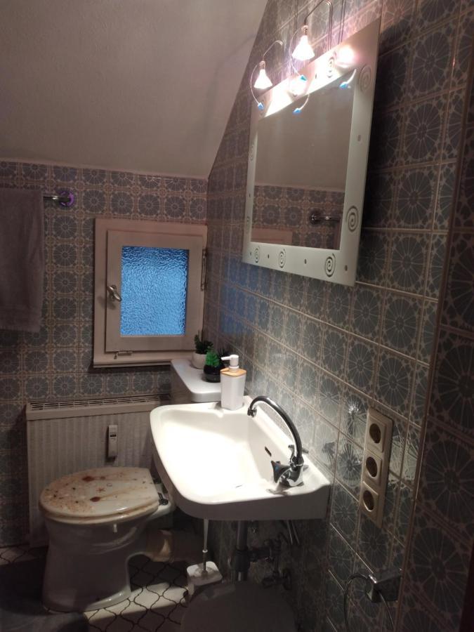 Ferienwohnung "Kunterbunt" Mit Burgblick Und Dachterrasse Monschau Eksteriør bilde